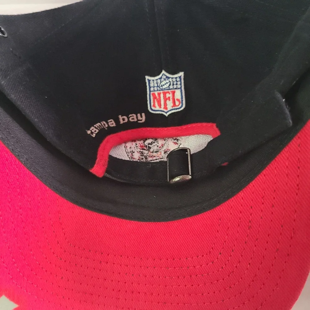Reebok Tampa Bay Buccaneers Athletic Twins Enterprise NFL Hats Mens Lot of 3